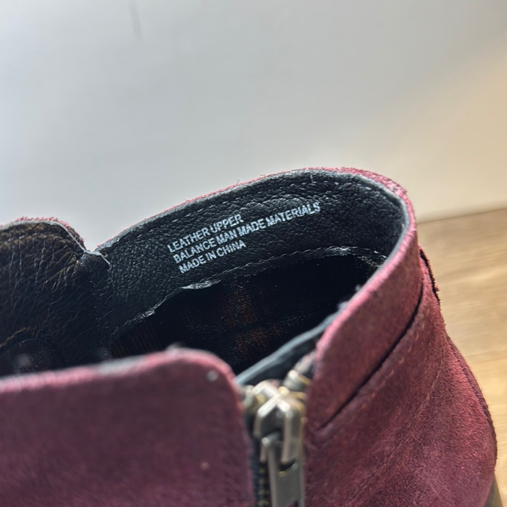 Born Women's Burgundy Suede/ leather Ankle Boots size 7.5 (b99) - Picture 4 of 9